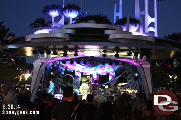 Hard Days Night A Beatles Tribute was performing at Tomorrowland Terrace.  Here are some pictures from their 8:35pm set which featured Sgt. Pepper