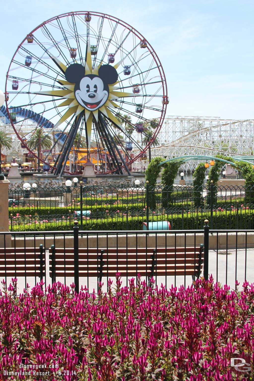 A quick look out to Paradise Pier.  I did not have time to circle around.  But on a quick glance all looked status quo.