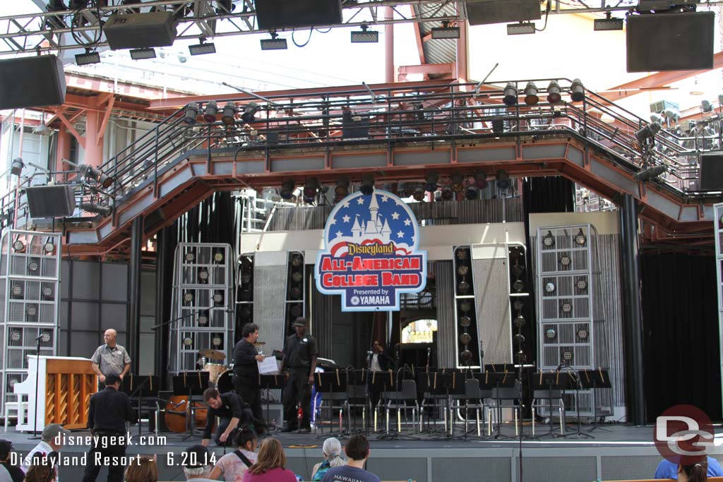 I arrived at the Backlot stage a few minutes before show time.  They were still preparing the stage for the College Band.