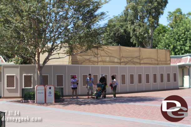 Walls up on the far right (east) side of the Disneyland entrance.  Assuming its the same type of renovation that was done on the west side recently.