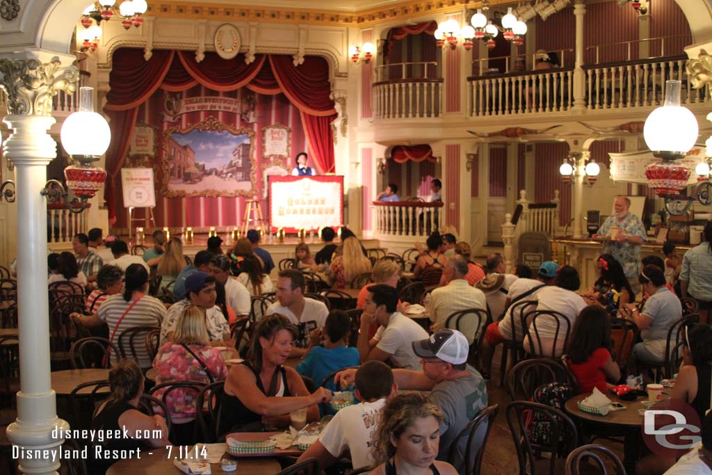 The Horseshoe was full of guests.