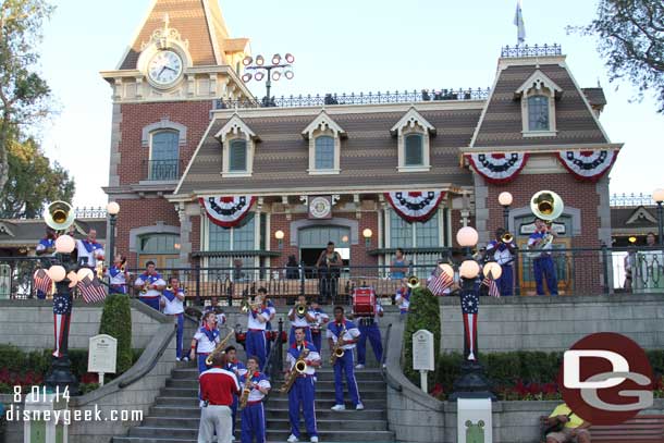 I left early to head to Main Street for the All-American College Band (also noticed the one light was still not working properly on the right)