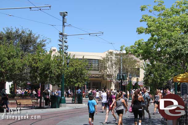 Buena Vista Street seemed to have a fair number of guests roaming around.