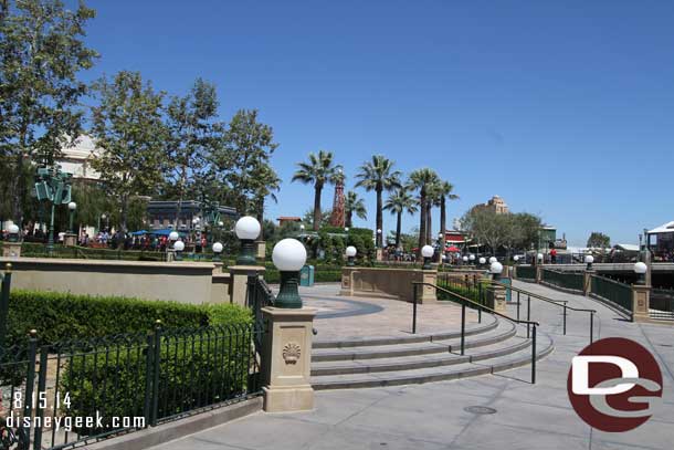 A quiet afternoon in Paradise Park (the nearly 90 degree weather and little shade helped  with this appearance).