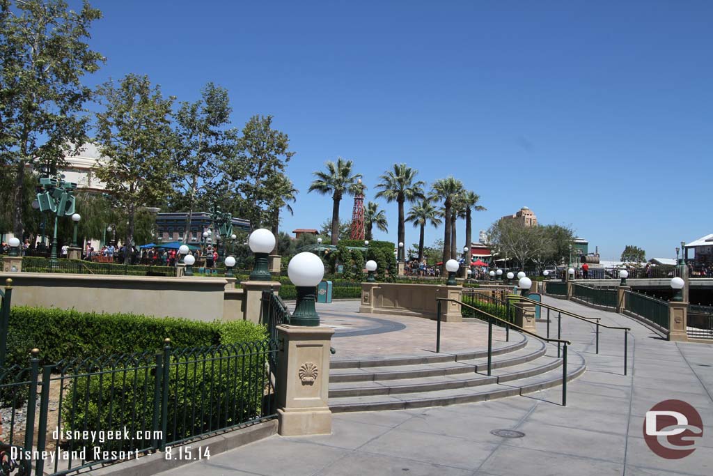 A quiet afternoon in Paradise Park (the nearly 90 degree weather and little shade helped  with this appearance).