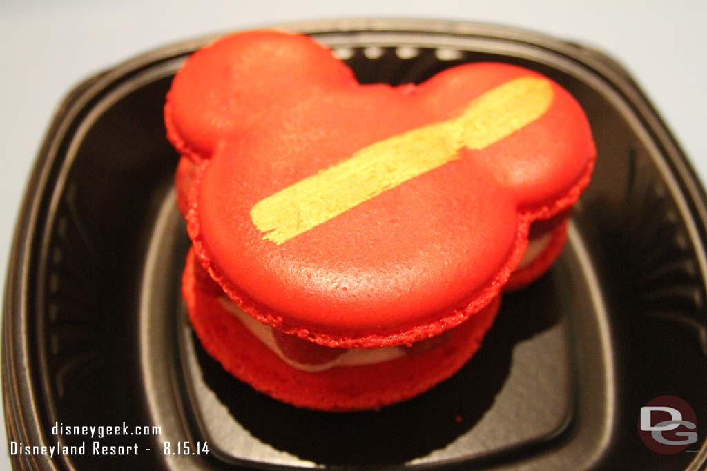 A USC inspired Mickey Macaroon... only 2 more weeks until Football season starts.. FIGHTON!