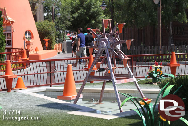 The fountain at the Cozy Cone is still off.  