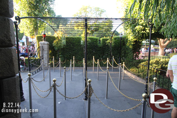 A fairly rare sight.. an empty queue for Mr. Toad.