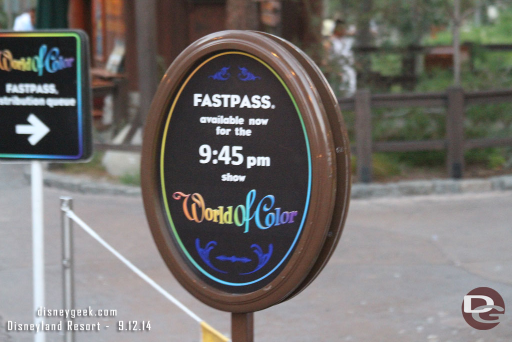 FastPasses still available for World of Color and it was almost 7pm