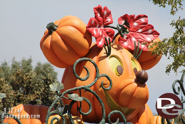 Minnie made out of pumpkins