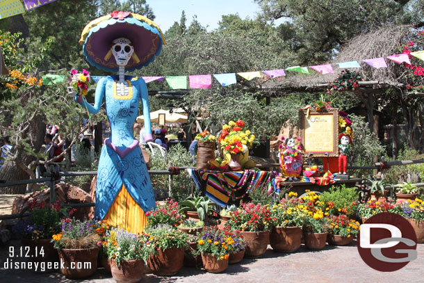 Now off to Frontierland and the Dia De Los Muertos celebration in Zocalo Park.