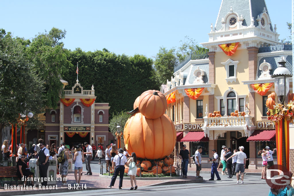 The large pumpkin Mickey in town square has returned (also note today was Dapper Day so you will see quite a few guests dressed up in the background of some pictures).