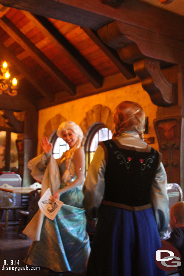 Anna and Elsa passing by while I was eating... wrong lens and setting on the camera though.