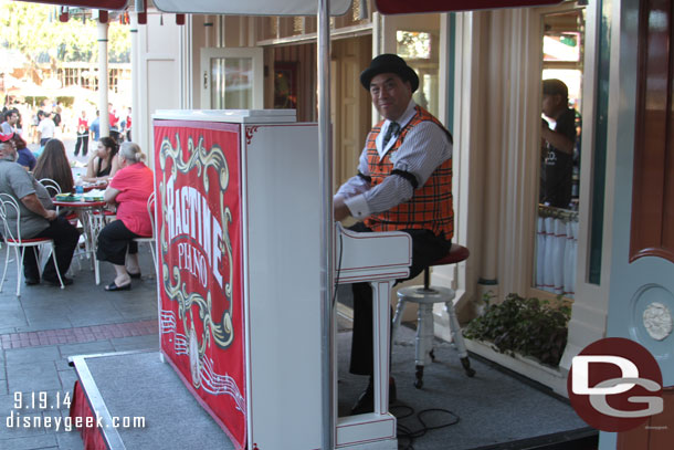 The Ragtime Piano player and his Halloween vest