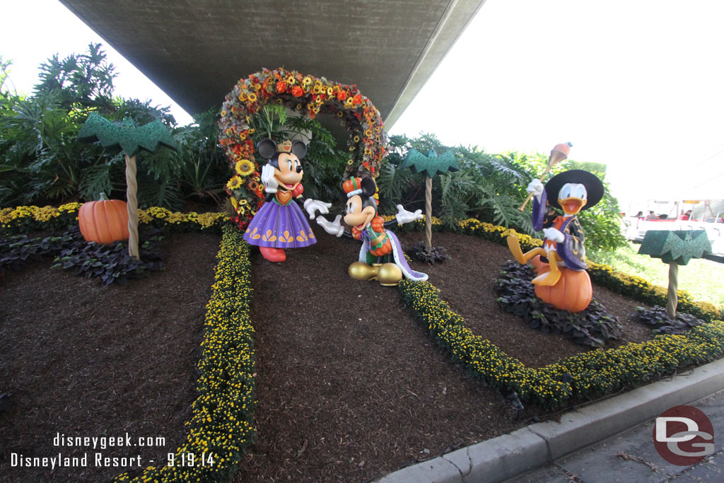 One of the Halloween displays along the way.