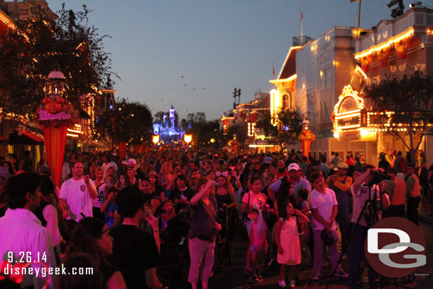 Main Street was packed (as is the norm on party nights)