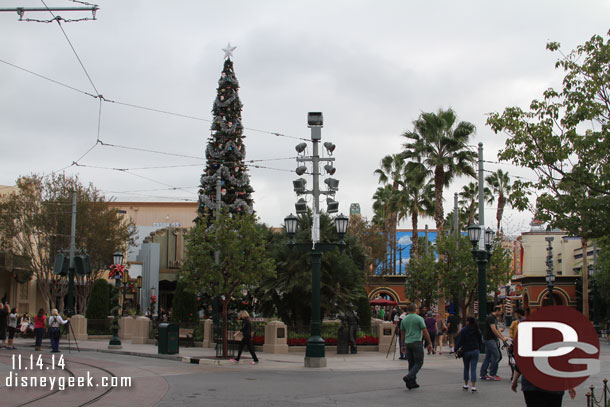 After the park opened grabbed a FastPass for World of Color Winter Dreams then returned to Buena Vista Street.