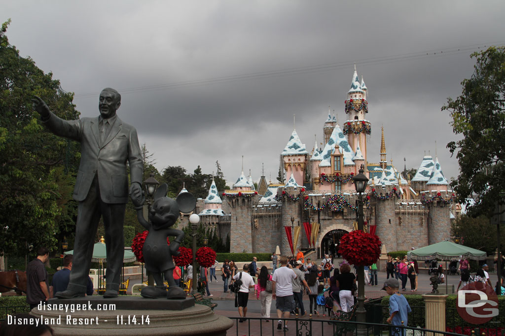 The sky looked threatening.. it drizzled on the drive to the park, but no rain the entire day.