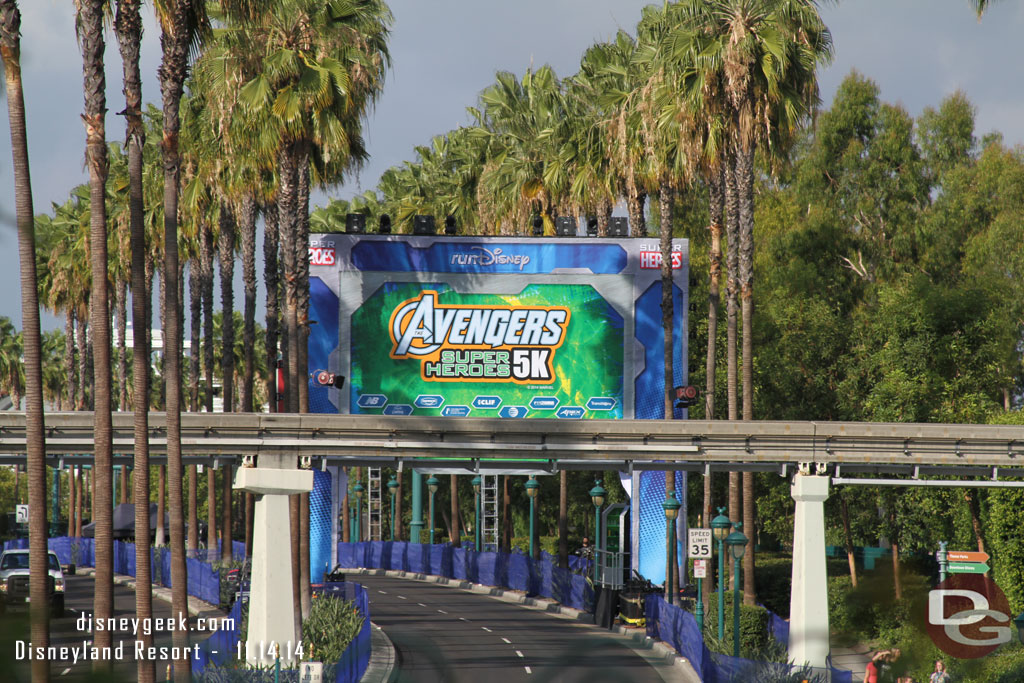 The 5K starting line on Disneyland Drive