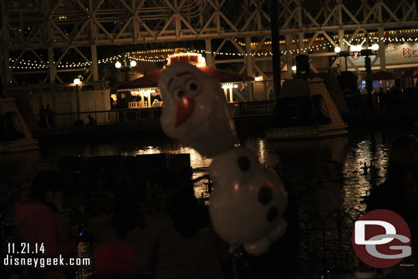 Found a spot for Winter Dreams.  Olaf floating around before the show.