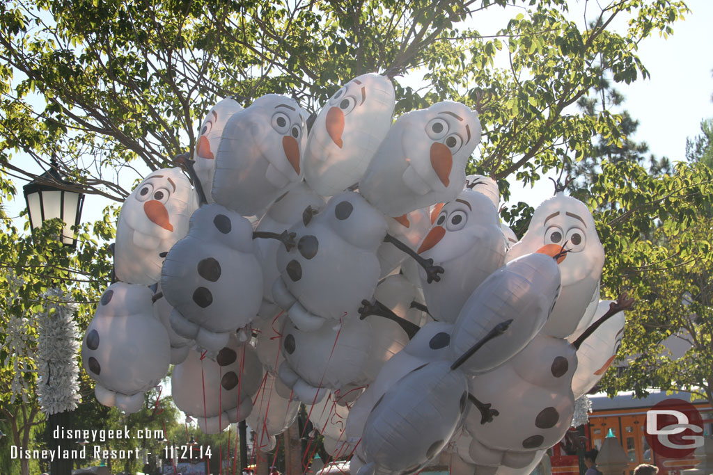 Plenty of Olaf balloons are in both parks now.