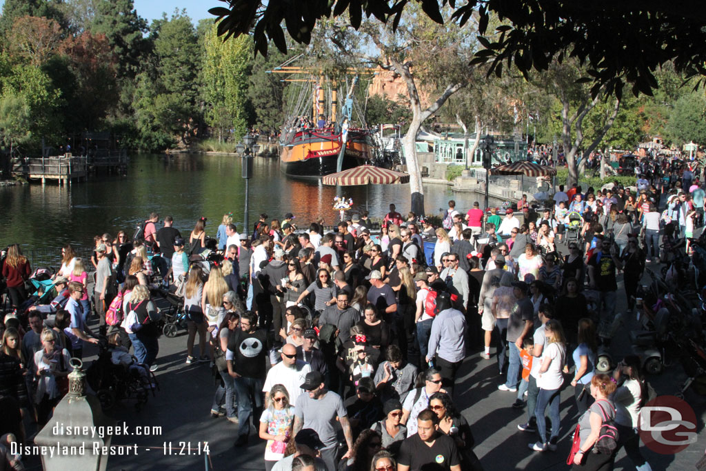 Quite a few guests along the Rivers of America near Pirates.