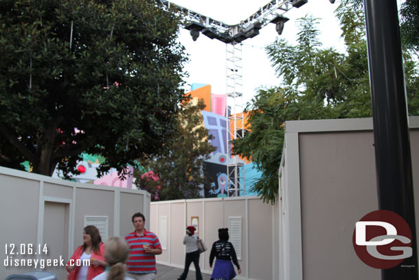 The construction wall walkway to reach Monsters