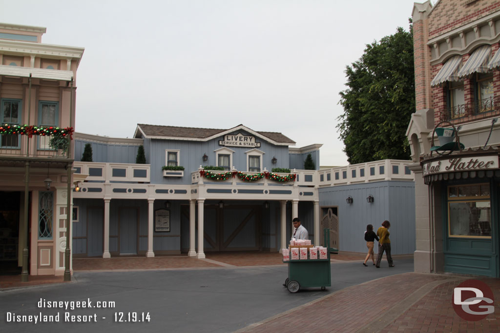 A new popcorn cart on Main Street USA.