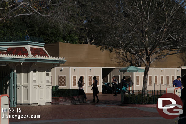 Work continues on the stroller/kennel building facade.