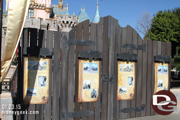 A couple signs with some info about the Castle on them.