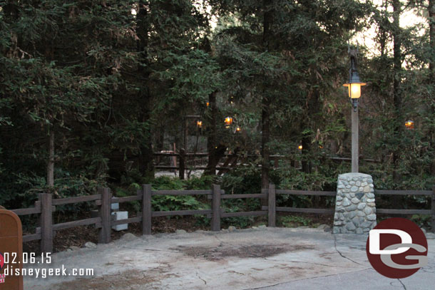 The out door vending cart along the trail opposite GRR has been removed.