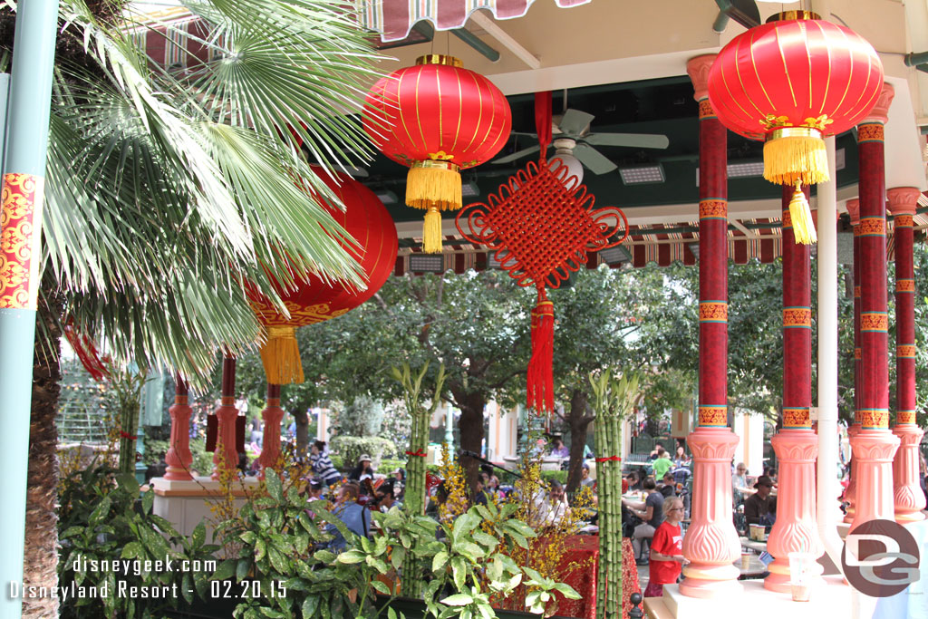 Decorations and props around the bandstand.