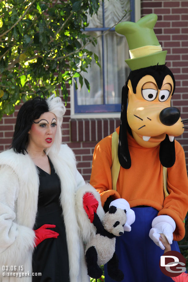 Cruella & Goofy near City Hall