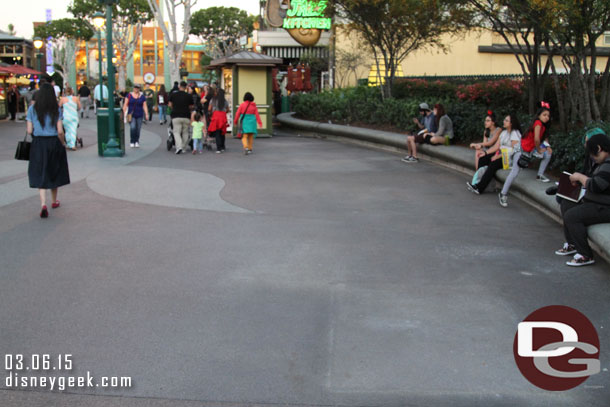 On the bridge in Downtown Disney several of the small kiosks are not there.