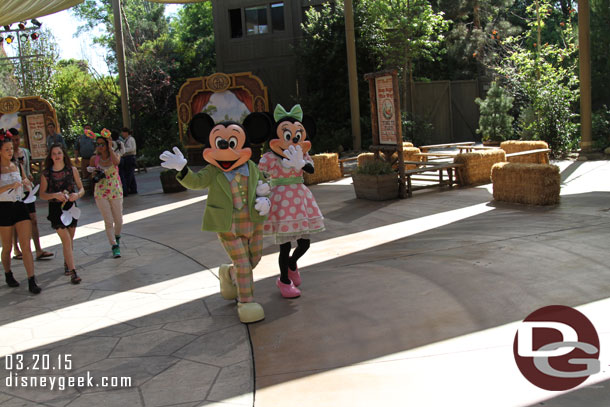 Mickey and Minnie arriving