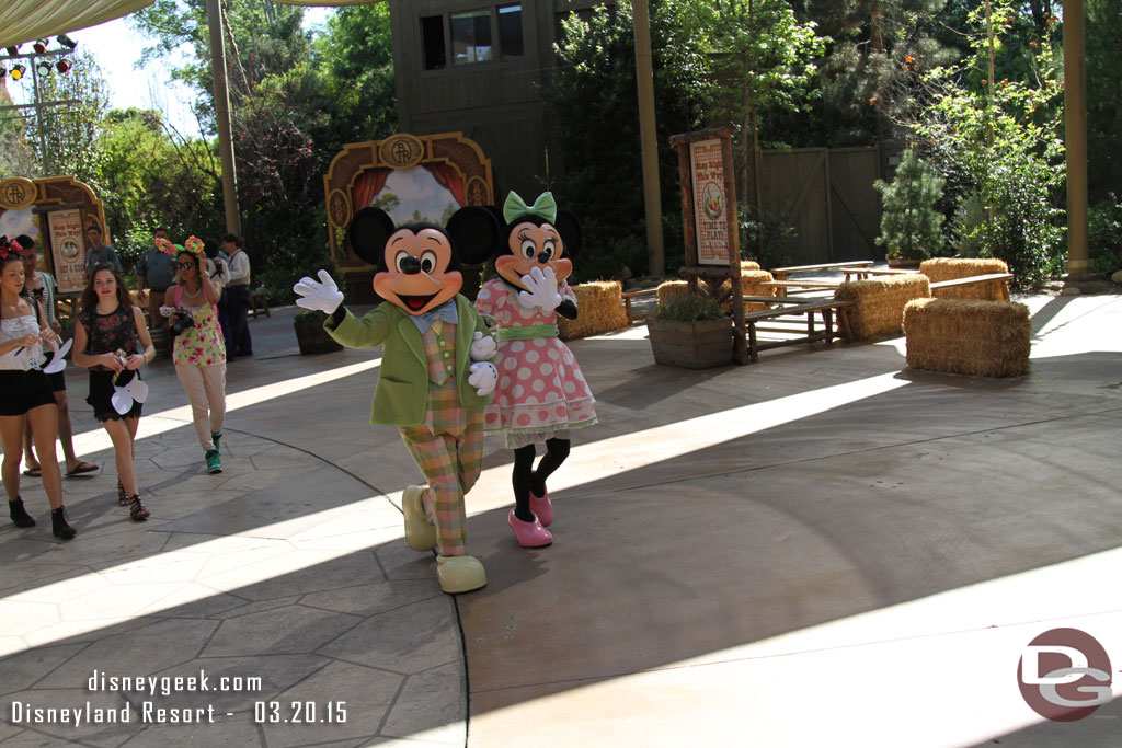 Mickey and Minnie arriving