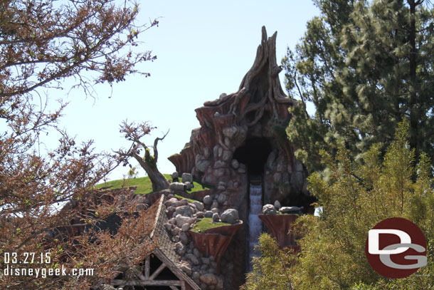 Water has returned to Splash Mountain. I did not see any logs cycling though.