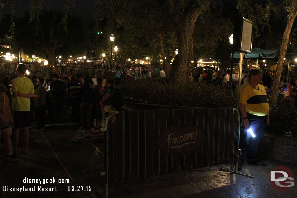 Still no signage for the Standby Fantasmic area.. it is to the left.. but at least the barrier is moved so it is easier to enter the area.