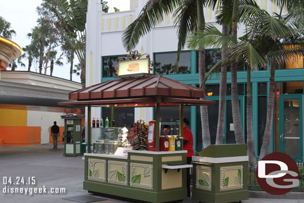 A hot dog stand in Downtown Disney, I do not remember seeing this one before.