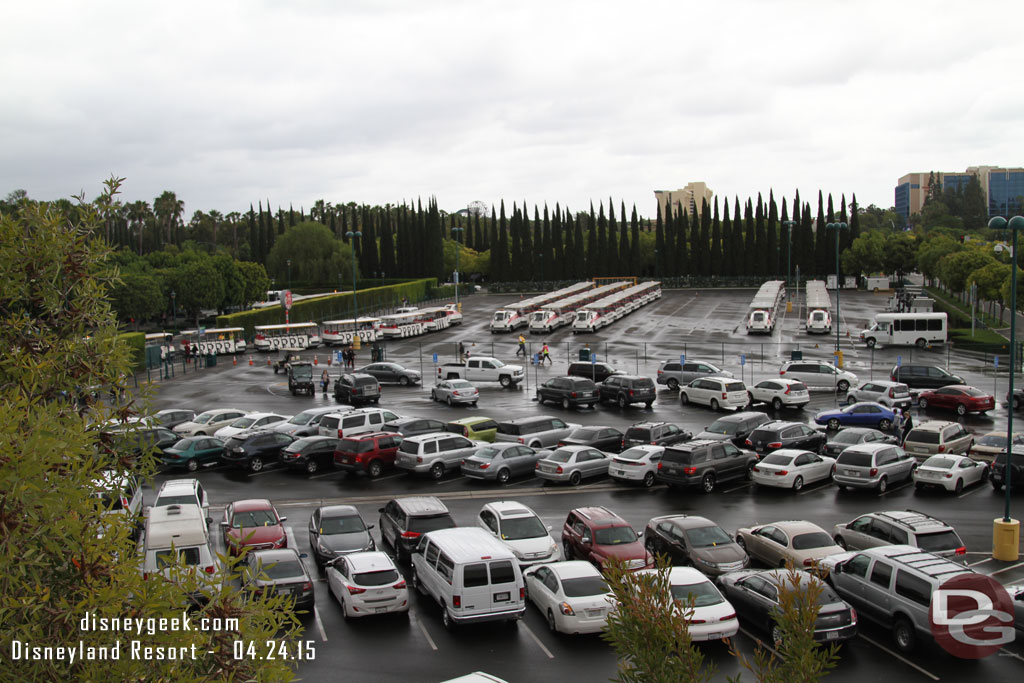 Seems my run of bad weather at the parks is continuing.. first Hong Kong, then Tokyo, and now Anaheim!