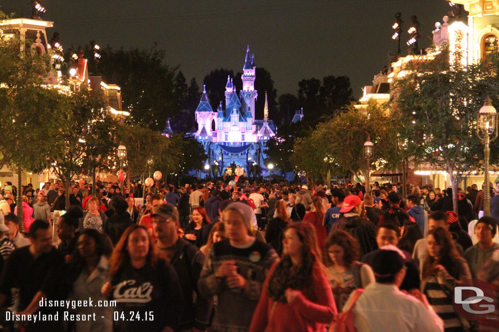 Main Street USA around 9pm.  In 4 weeks Paint the Night will be rolling down the street at this time.