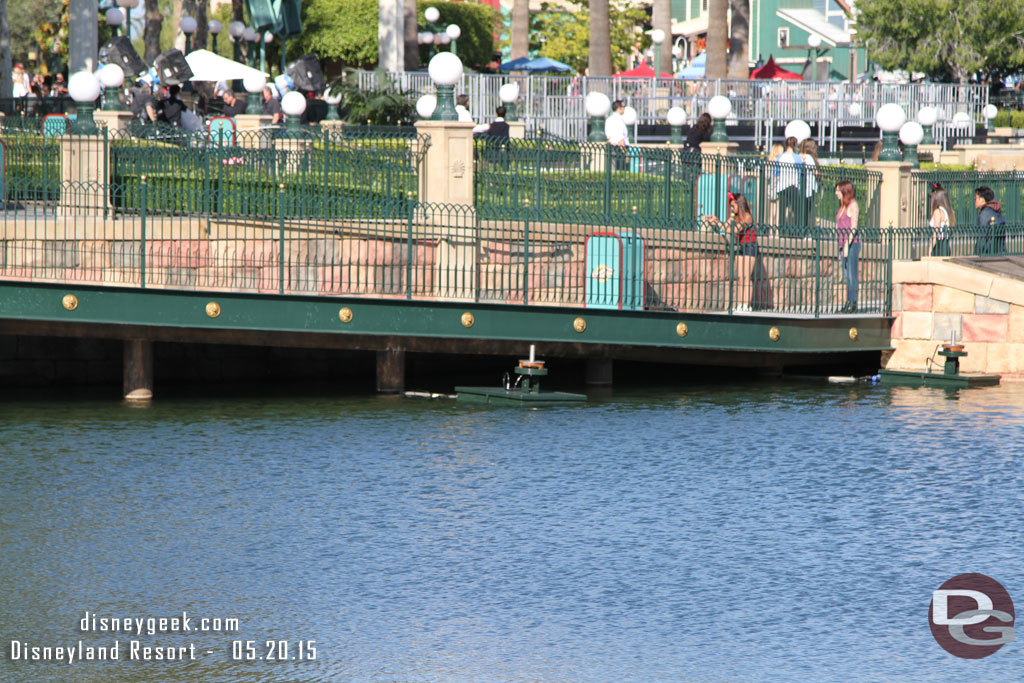 Noticed what looks like new fountains right up against the viewing area.