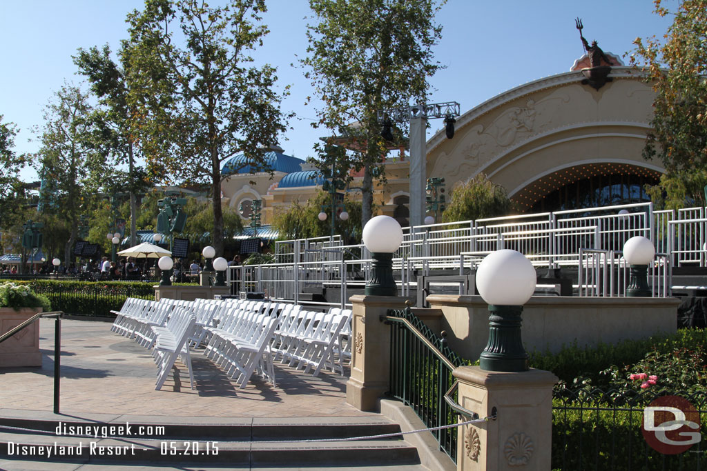 A side angle of the very few chairs and small riser for the premiere.