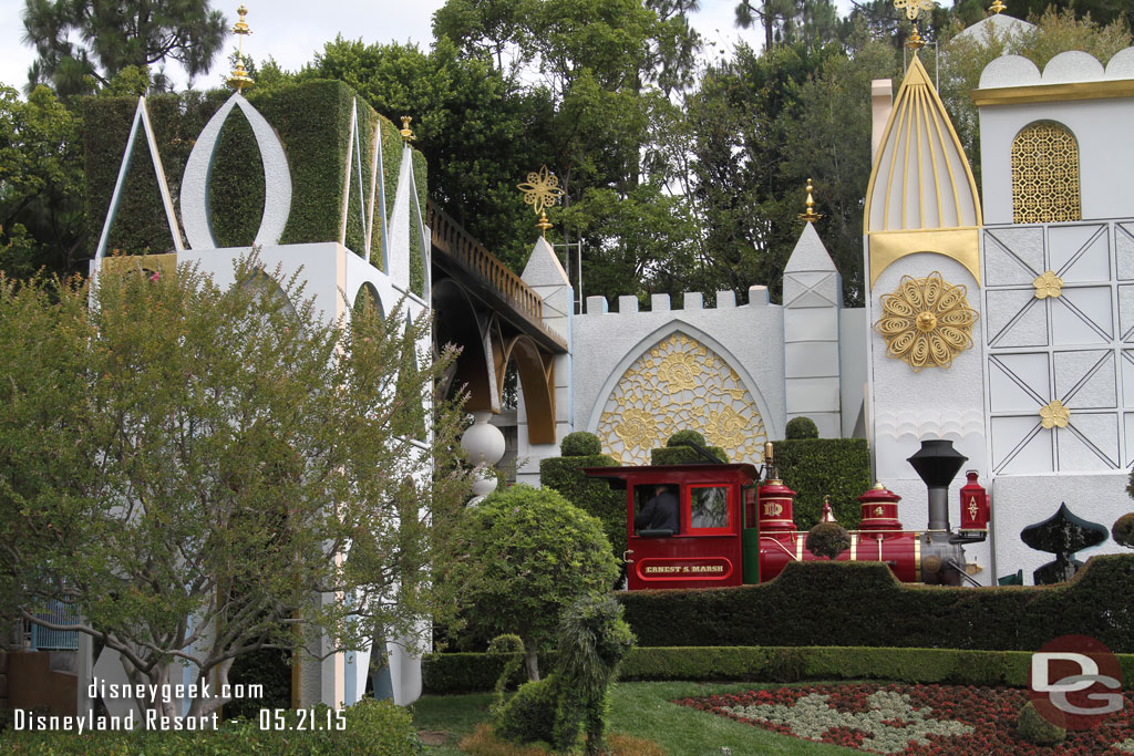 Took the Railroad around to Toontown.  The last section of the Small World Facade work appears to be done (this is where the small fire was months ago)