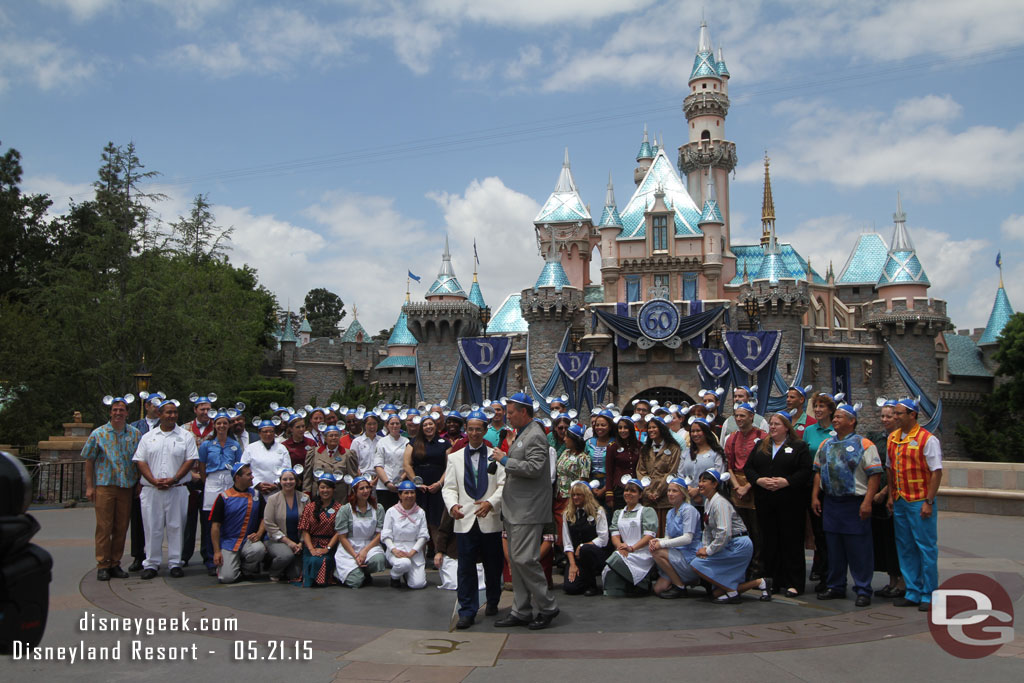 The cast assembled for a group shot after the event.