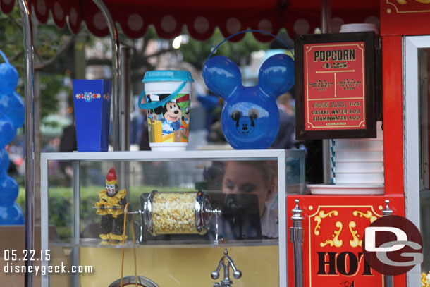 A look at the new bucket choices.  The balloon shaped one comes in three colors (blue, purple and red).  Each location that sells them only sold one color so you have to look for the location/color you want.