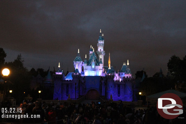 A blurry shot of the Castle thanks to a cast member yelling to keep walking.. there was no crowd so not sure why you can not pause for a pic.. this was from the hub near Partners.