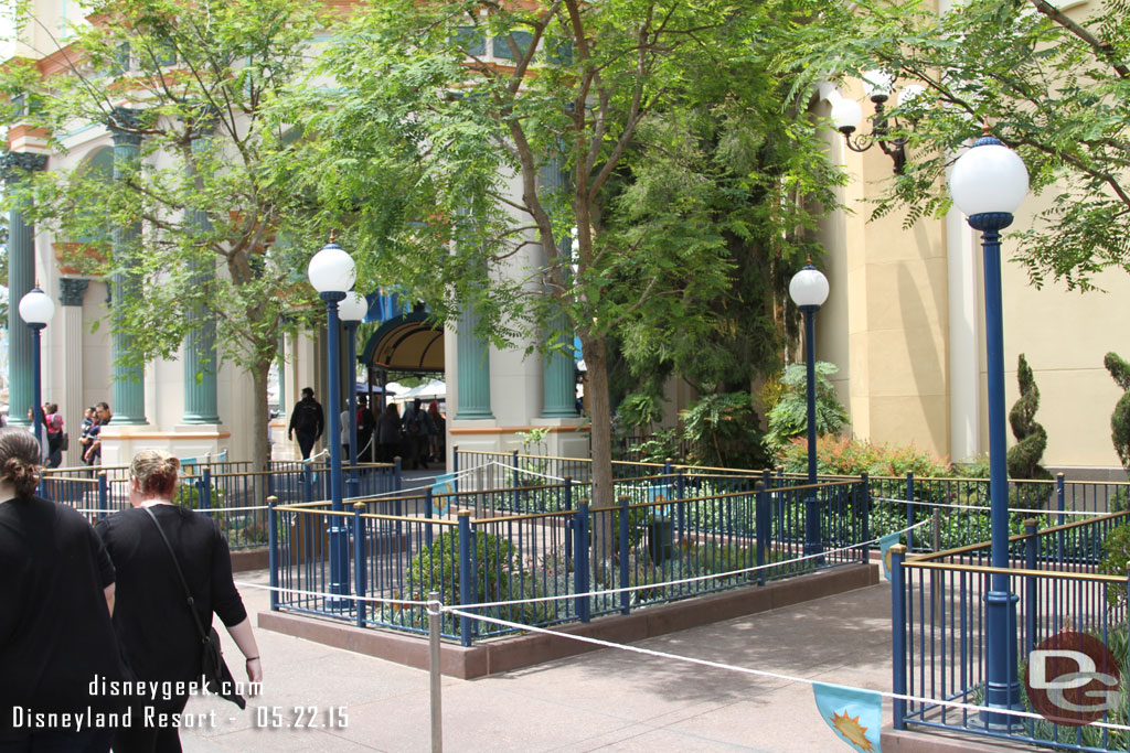 An extended queue set up for the Little Mermaid. Not needed yet.