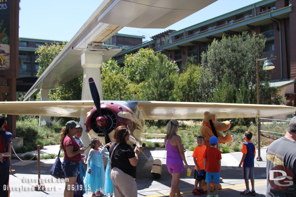 Interesting... Pluto was out meeting guests in the Grizzly Peak Airfield area.  Wonder what the reaction would be to Humphrey since he has a store :)