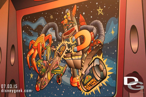 Next up stopped by Buzz Lightyear (only a 5 minute wait).  Across the way Star Tours was posted at 10 minutes.